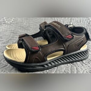 Thereabouts Big Boys Brown Gulf Velcro Strap Sandals NWT Size Big Girls 5